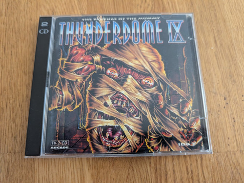9902265 thunderdome - –,