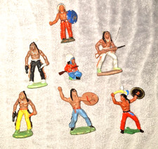DDR Spielzeug 7 Indianer