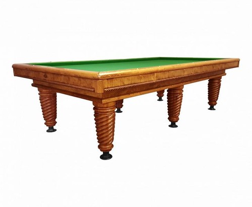 Stilvoller spieltisch - stilvoller,