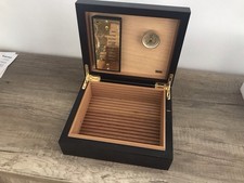Hochwertiger Humidor mit Hygrometer Luftbefeuchter Zigarre Holzbox