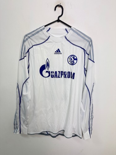 Schalke 2010 2011 match - schalke, worn