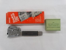 Vintage BOSTITCH Model H2B