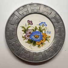 Zinn, Rand, Wand, Teller Mit Keramik Und Hand Malerei ￼ Blumen ￼