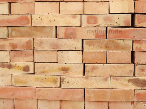 Backsteine gelb bis - , orange