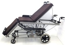 Pflegerollstuhl