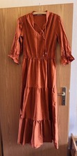 Milan Kiss, Maxikleid