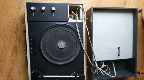 Plattenspieler phonett mit - plattenspieler,