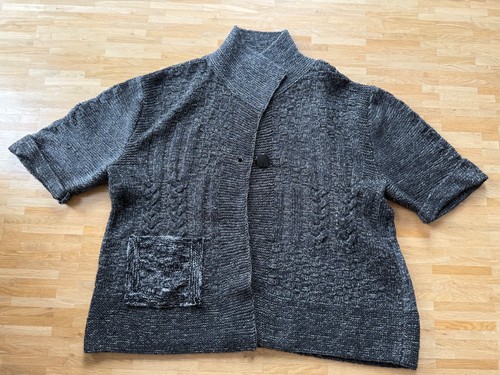 Damenstrickjacke aus dem