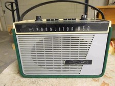 Altes kofferradio mit marke - mit,