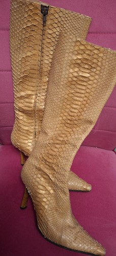 Stiefel aus schlangenleder - stiefel,