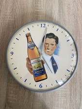 Alte wanduhr von gold - alte,