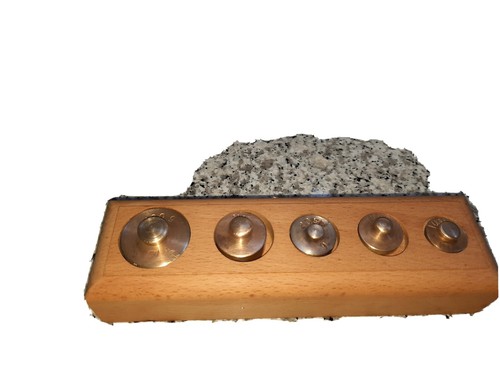 Messing gewichte holzblock - im,