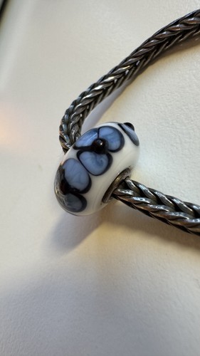Trollbeads glasbead weiß blau - trollbeads,