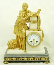 EINZIGARTIGE KAMIN UHR