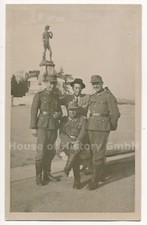 136223: Gruppenfoto zweier Stabsfeldwebel Feldgendarmerie, Orden, Italien 1944