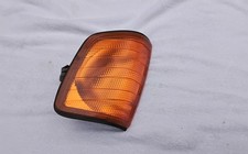 Mercedes Benz E-Klasse W 124 Hella Blinker links vorn gebraucht