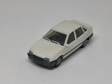 Opel Omega GLS weiß von Herpa Modellauto (10A)