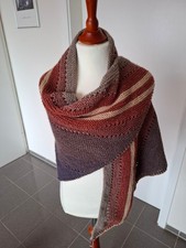 Handgestricktes Dreieckstuch