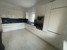 *VOLLE EINBAUKÜCHE* Nobilia in Hochglanz-Weiß