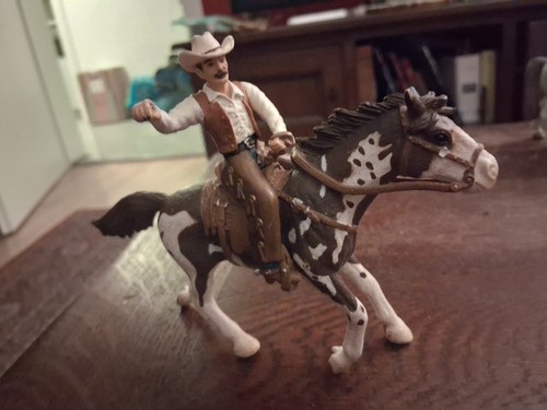 Schleich cowboy auf schecke - auf,