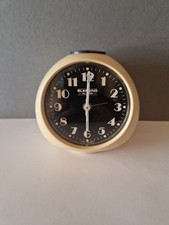 BLESSING Reisewecker. Mechanisch. Cremeweiß. Space Ära.Babbel