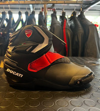 % AKTION % Ducati TCX kurze