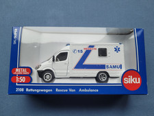 SIKU 2108 F RETTUNGSWAGEN SAMU