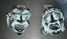 2 x Vintage Theater Masken