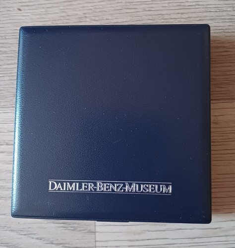 Daimler benz museum - daimler-benz,