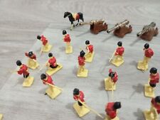 Kleine Soldaten figuren mit 3 Kanonen 1:87(10)