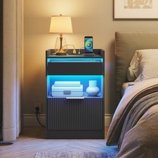 Nachttisch mit LED Streifen Beistelltisch mit Ladestation Sofatisch Schwarz