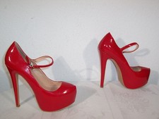 schöne Lack Plateau Pumps von Only Maker, Farbe Rot, Größe 39