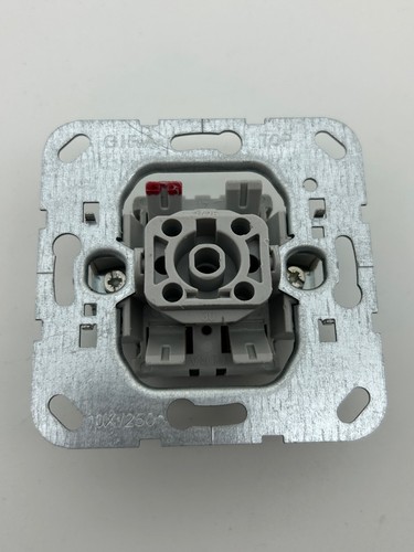 Gira 010600 einsatz - gira,