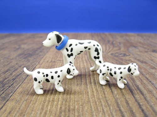 Dalmatiner mit welpen tiere - ,
