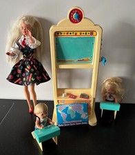 Vintage Barbie Puppe Set Schule (Mattel) 13914 Teacher Lehrerin + 2 Kinder- 90er