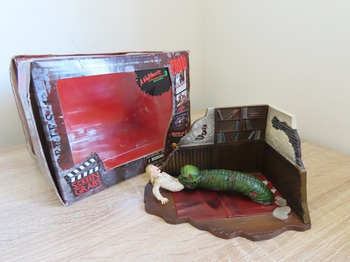 Mezco cinema fear - mezco,