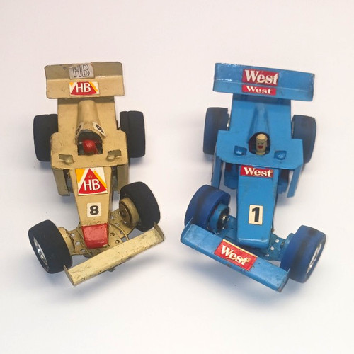 Schnäppchen 2x slotcar - !,