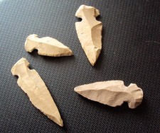 4 PFEILSPITZEN  4,6 - 6 cm FEUERSTEIN für Sammler + zum Basteln von Schmuck ect.