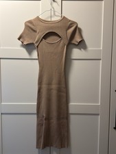 Beiges Rippstrick Kleid mit