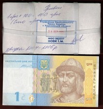 UKRAINE. Bündel, 100 Banknoten zu je 1 Griwna + 1 Stück. Originalverpackung der 