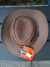 Outdoor Hut, orig. Kakadu