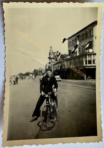 Orig foto herr - fahrrad, um
