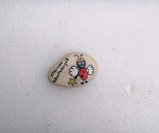 bemalter Stein/Naturstein  "Käferchen kleiner Schutzengel " Glücksstein