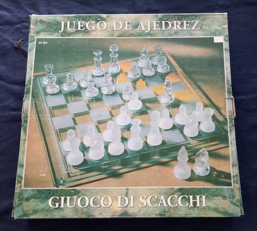 Schachspiel aus glas ornament - schachspiel,