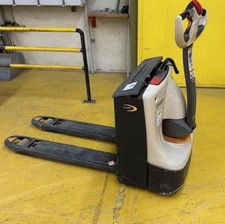 Elektro-Hubwagen Crown 3010 2t 220V, 180h !!, überholt