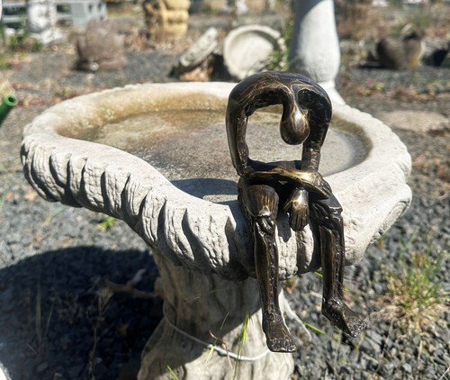 Bronzefigur trauriger mann - trauriger,