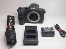Sony Alpha 7 III ILCE-7M3 |