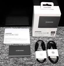 SAMSUNG Portable SSD T7 - 2 TB Grau in OVP