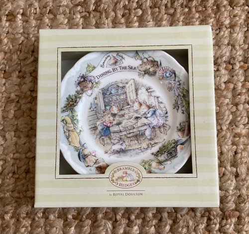 Royal doulton brambly hedge - doulton,