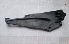 E6.  Aprilia SR 50 Verkleidung Links Trittbrett Seitenverkleidung DIS 101360